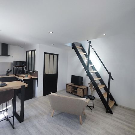 Studio Neuf Situe Au Coeur D'Un Bourg Paisible Pacé Zewnętrze zdjęcie